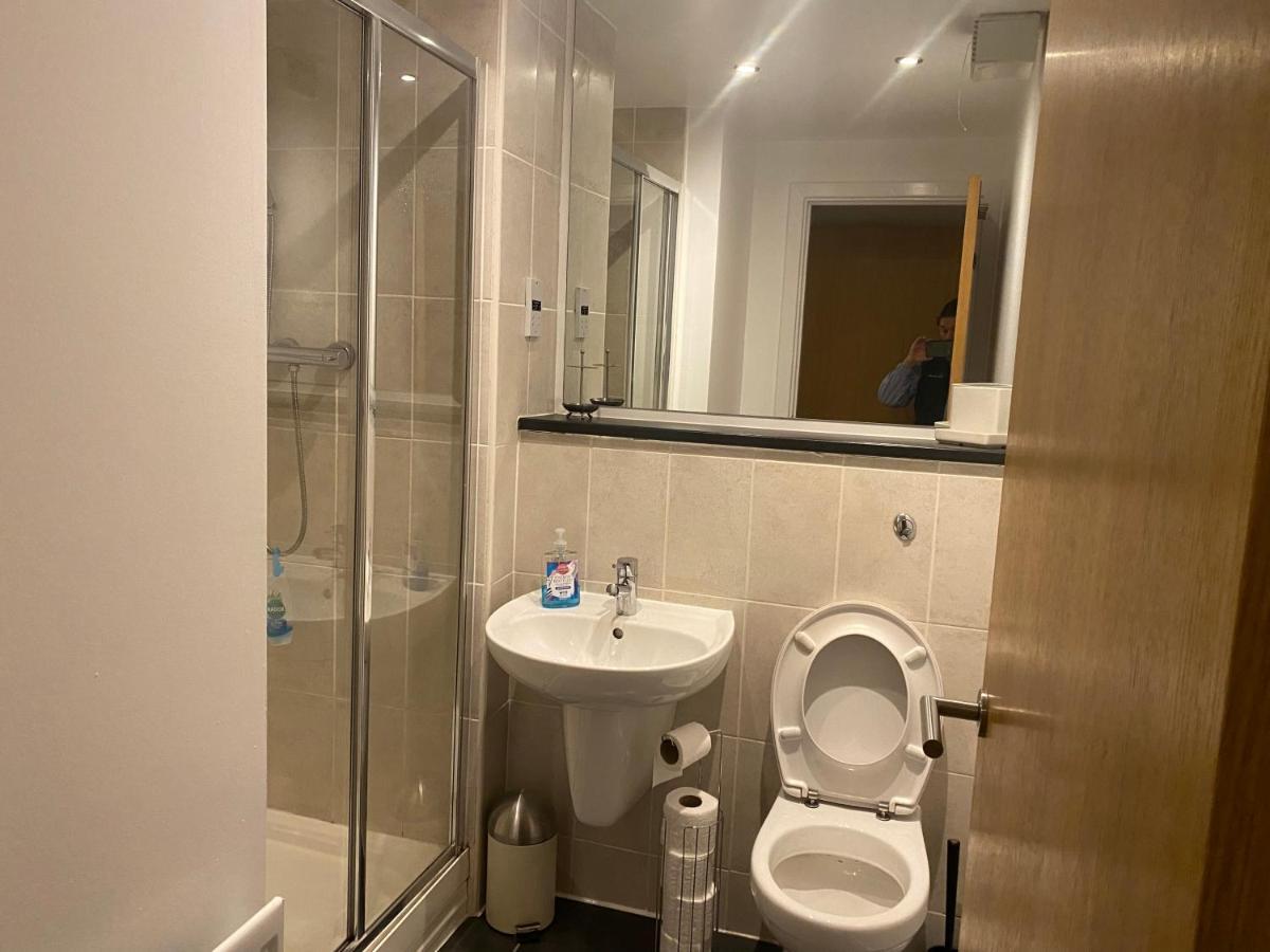 City Centre 2 Bedroom Apartment, Secure Parking. Glasgow Bagian luar foto